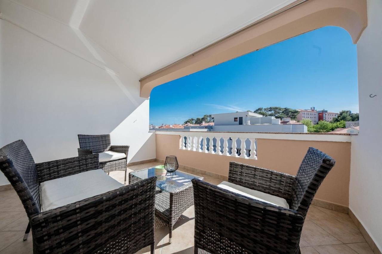 Apartments Luka Раб Экстерьер фото