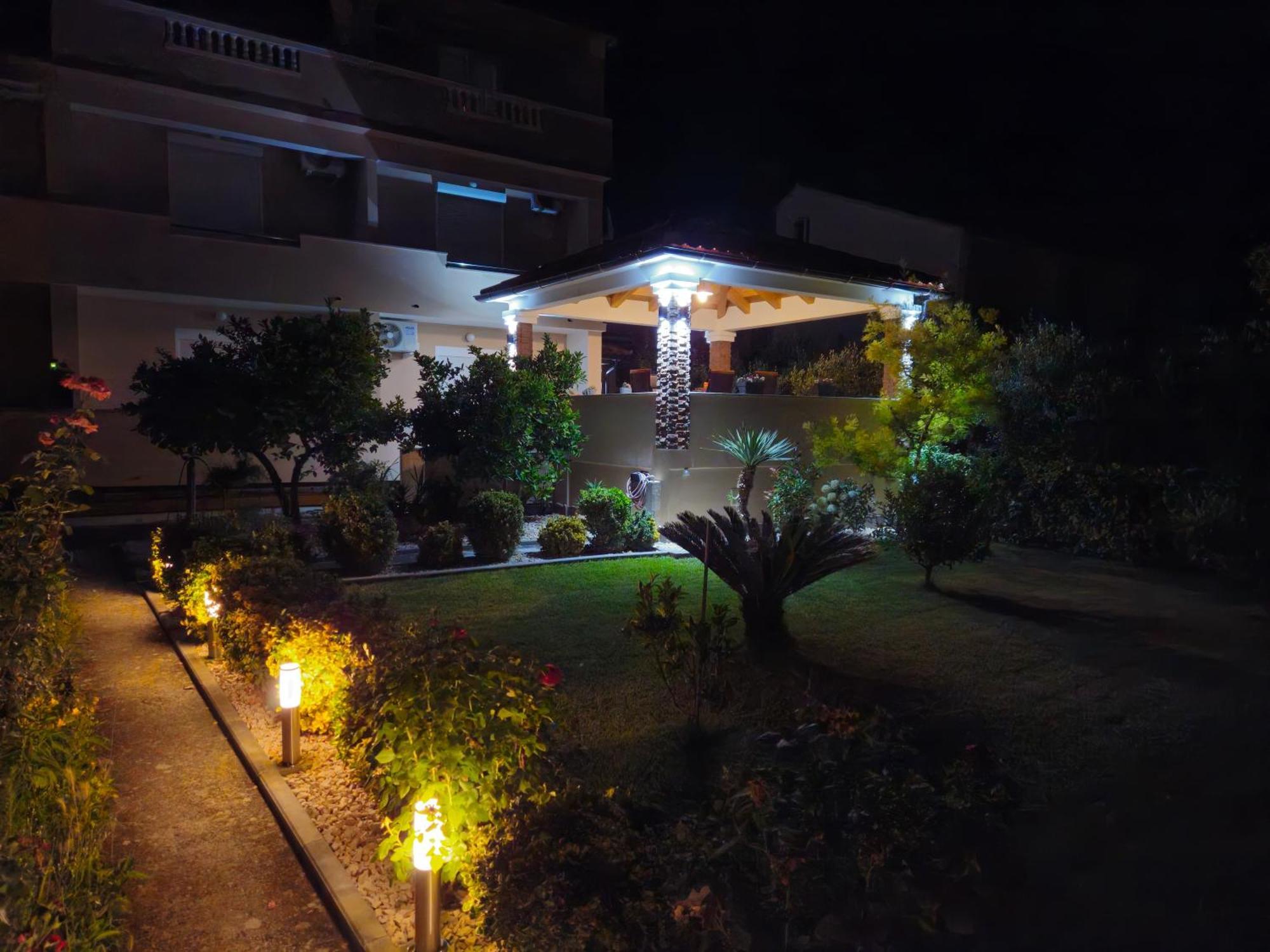 Apartments Luka Раб Экстерьер фото